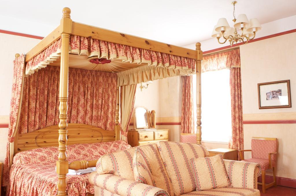Radstock Hotel Near Bath Buitenkant foto