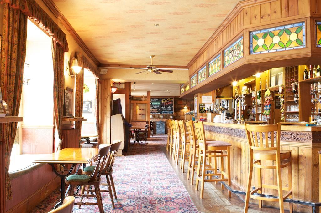Radstock Hotel Near Bath Buitenkant foto