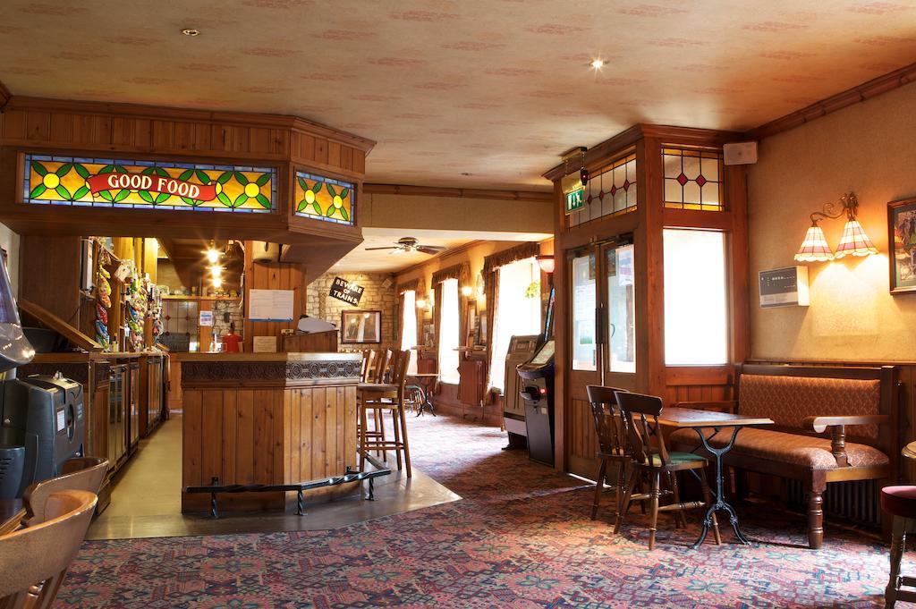 Radstock Hotel Near Bath Buitenkant foto