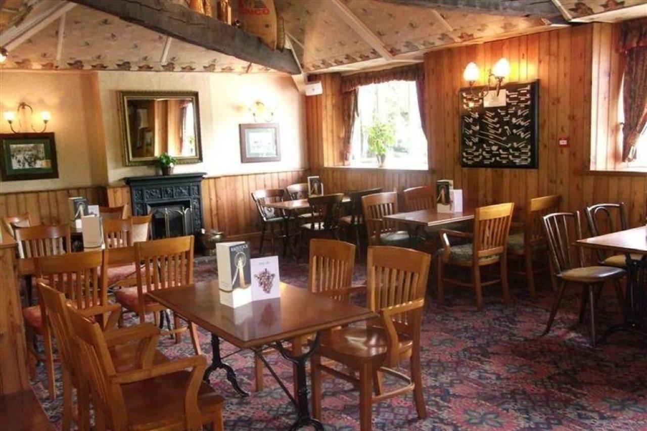 Radstock Hotel Near Bath Buitenkant foto